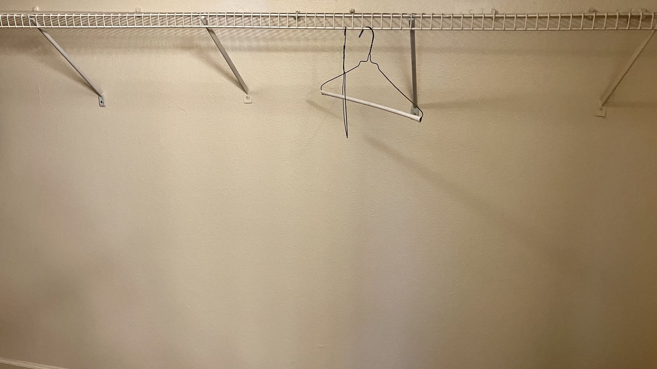 Photo of Bedroom in Glenwood Grove - North Iris
