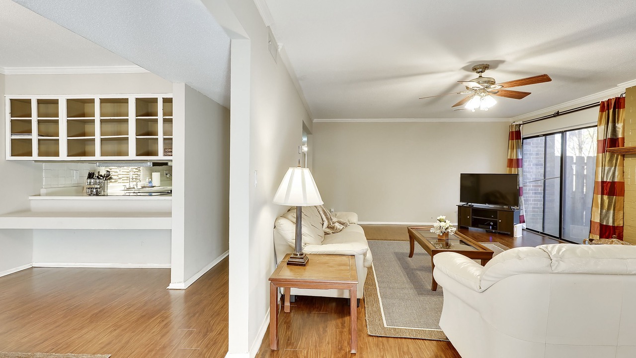 Photo of Livingroom in Germantown