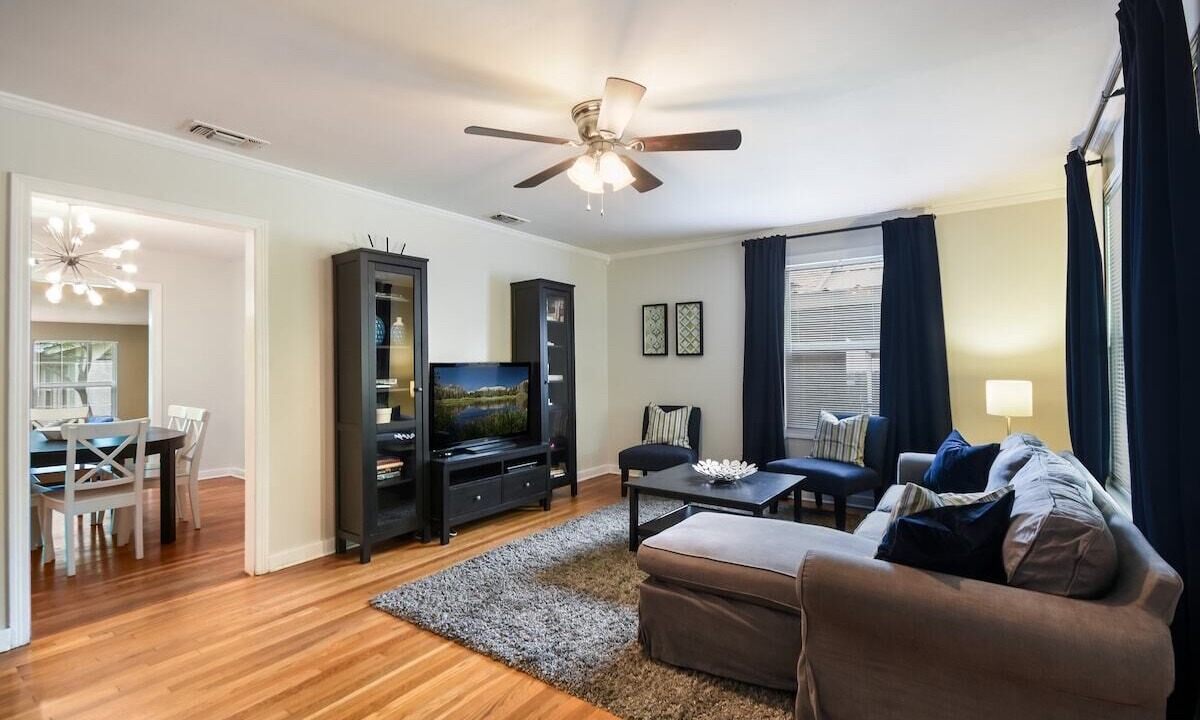 Photo of Livingroom in Brentwood