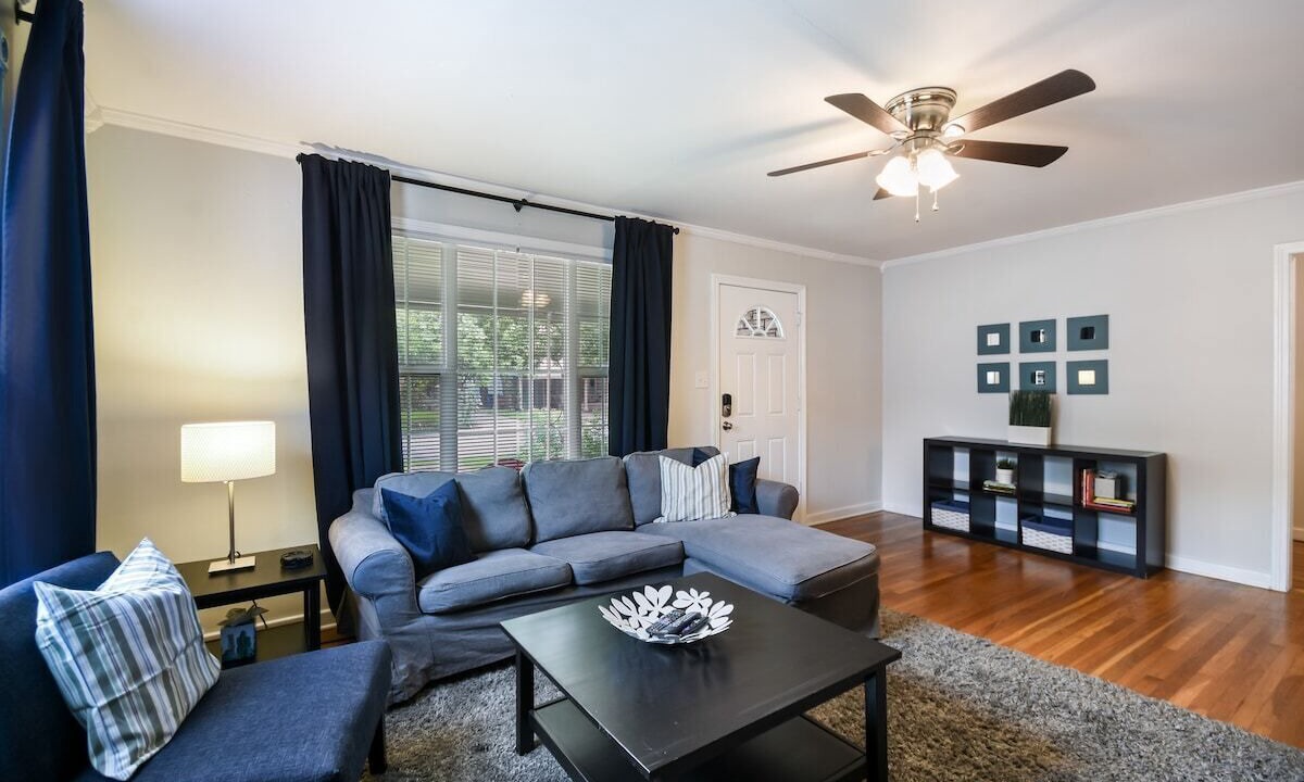 Photo of Livingroom in Brentwood