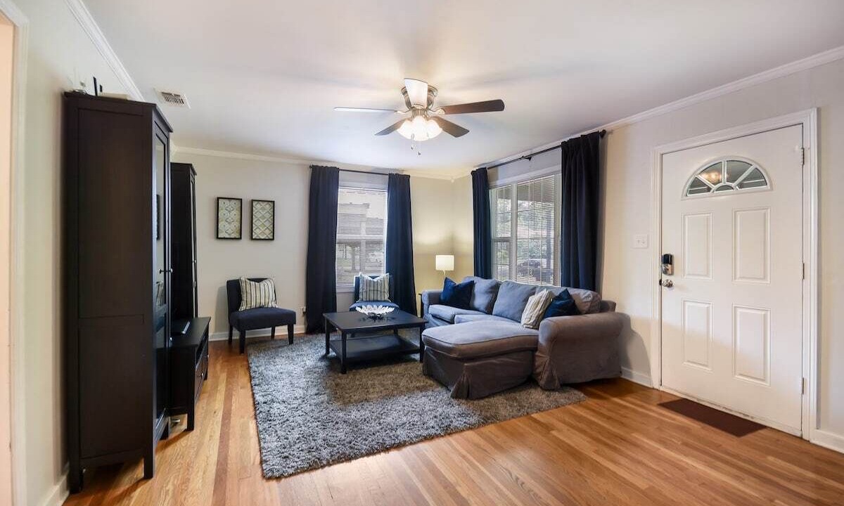 Photo of Livingroom in Brentwood