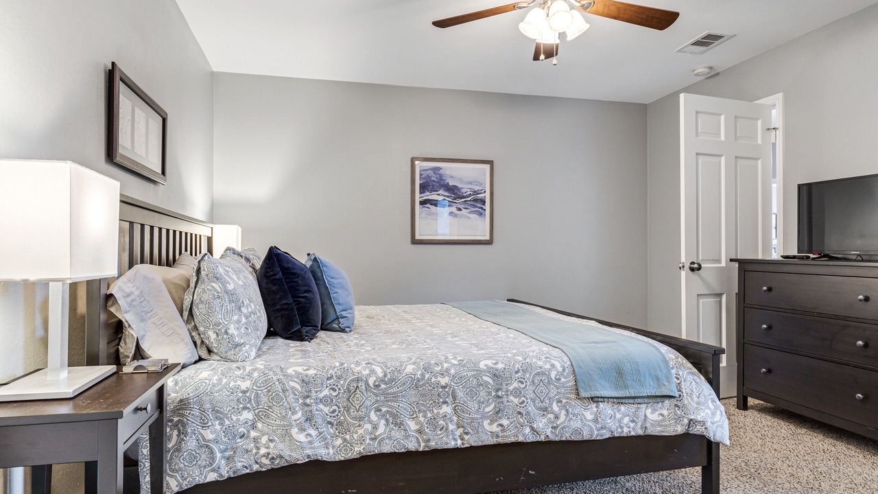 Photo of Bedroom in Westover Hills