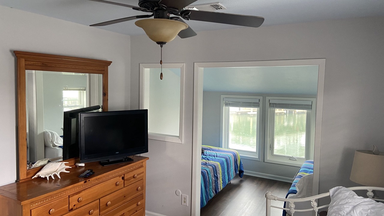 Photo of Bedroom in Jamaica Beach
