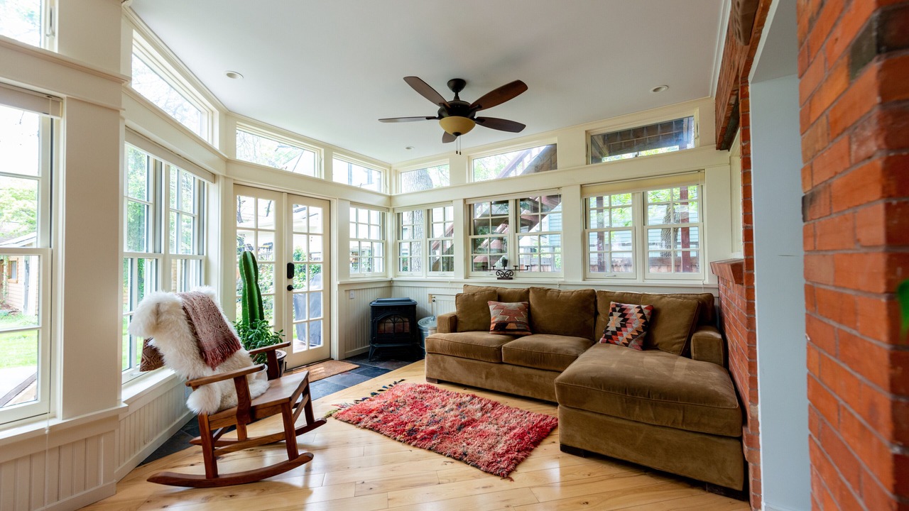 Photo of Livingroom in Whittier