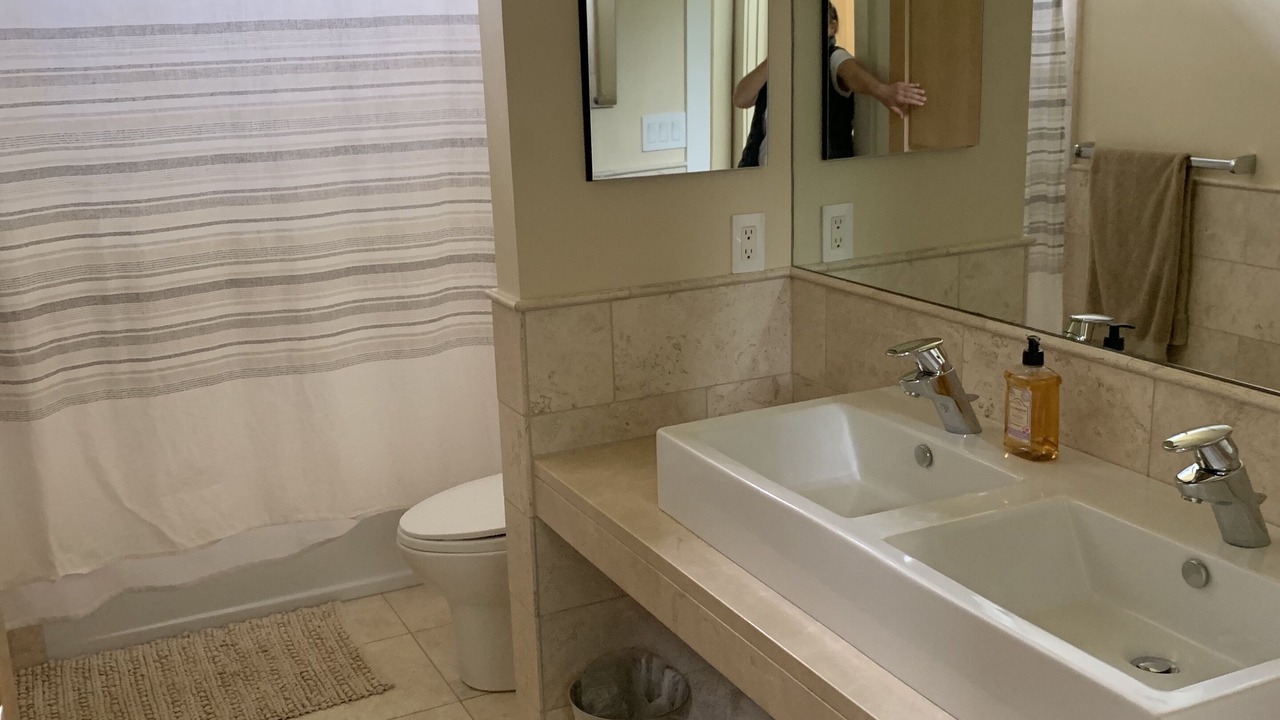 Photo of Bathroom in Union Pier
