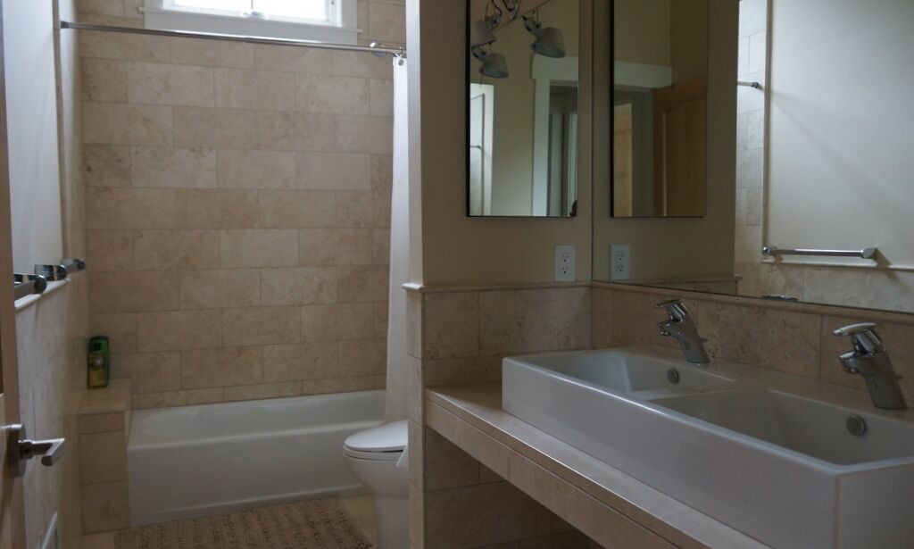 Photo of Bathroom in Union Pier
