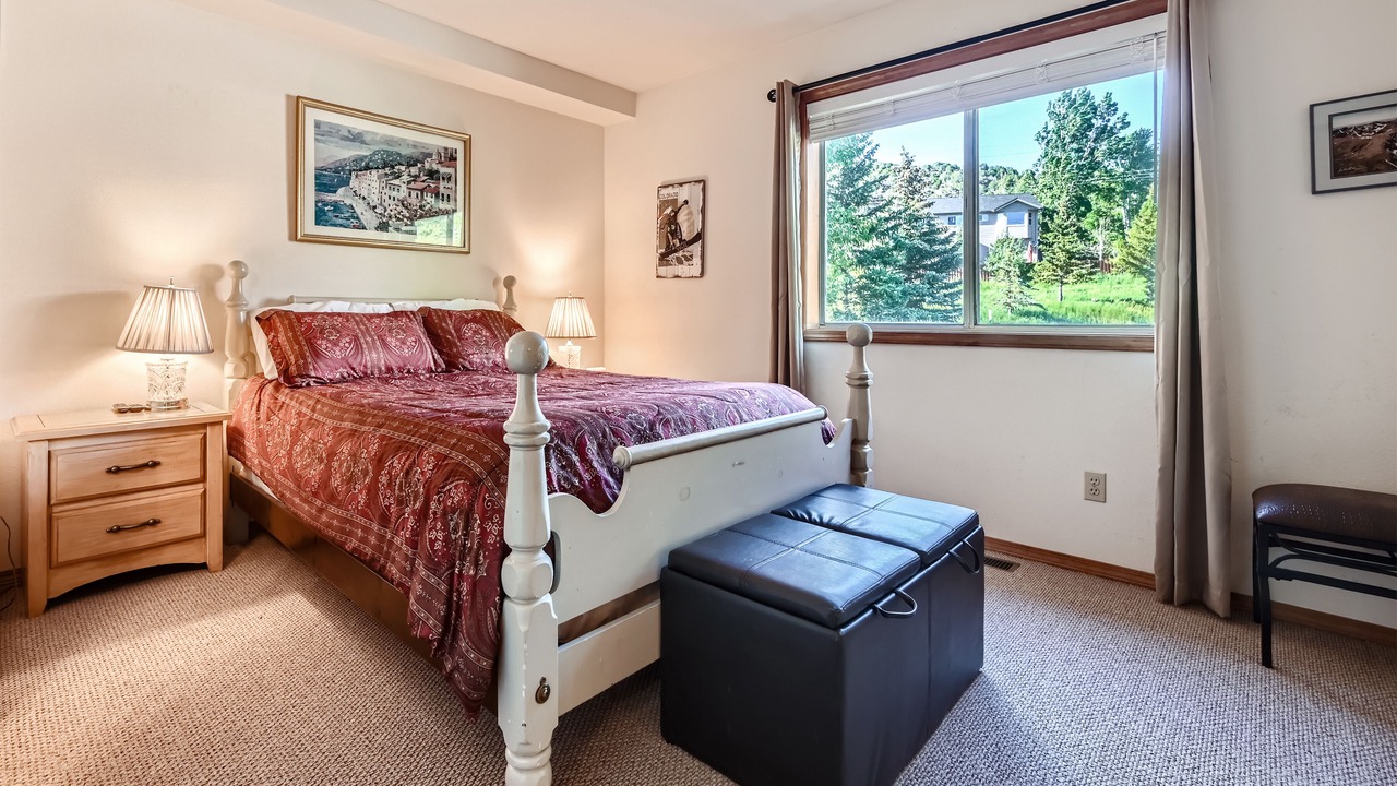 Photo of Bedroom in Edwards