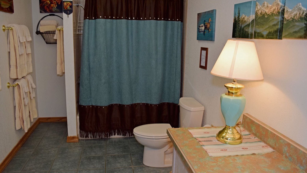 Photo of Bathroom in Red River