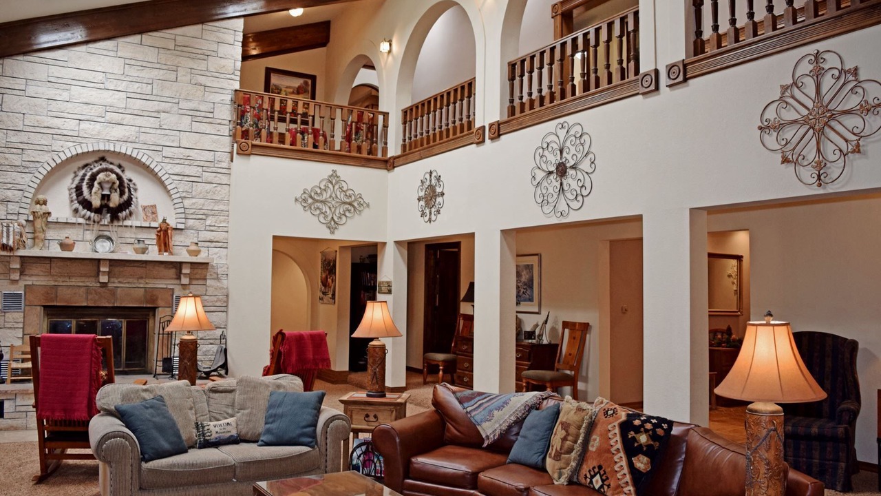 Photo of Livingroom in Red River