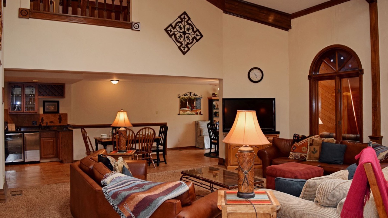 Photo of Livingroom in Red River