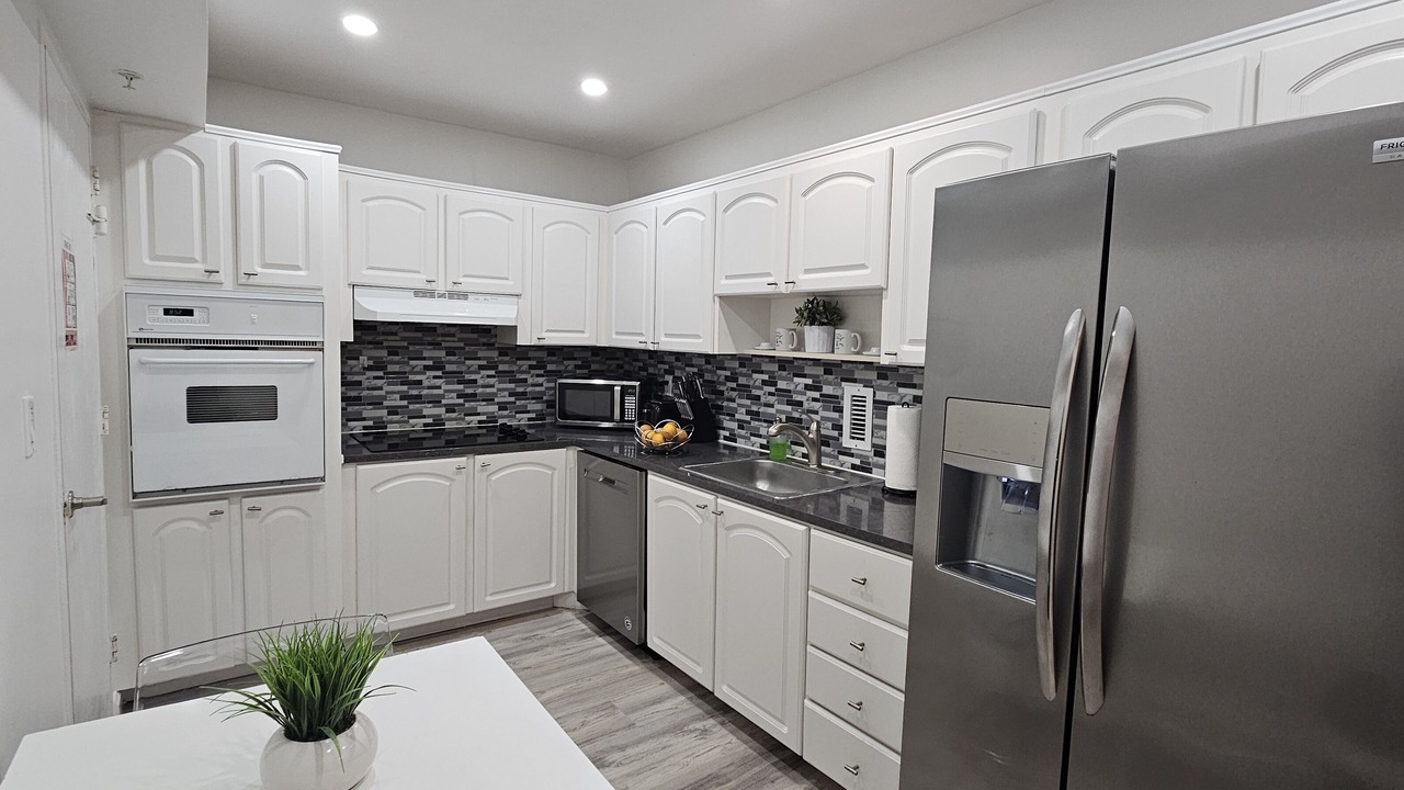 Photo of Kitchen in Hollywood South Central Beach