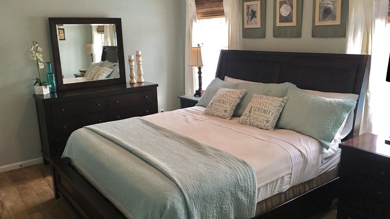 Photo of Bedroom in Laguna Beach Estates