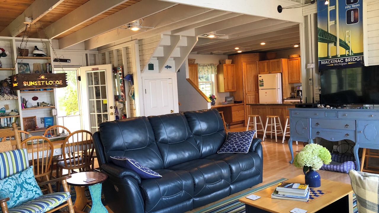 Photo of Livingroom in St Ignace