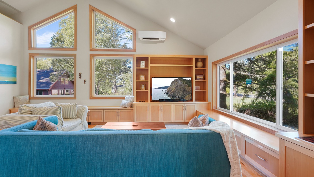 Photo of Livingroom in Neahkahnie Beach