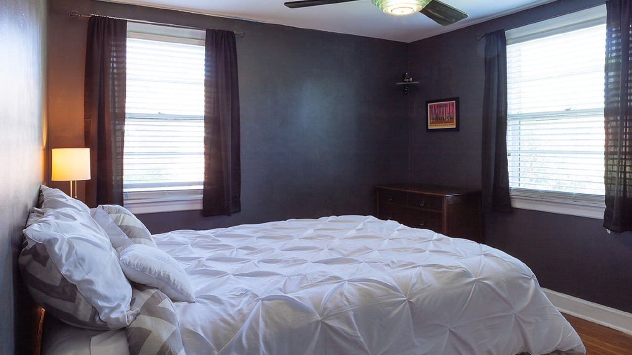 Photo of Bedroom in Merry Oaks