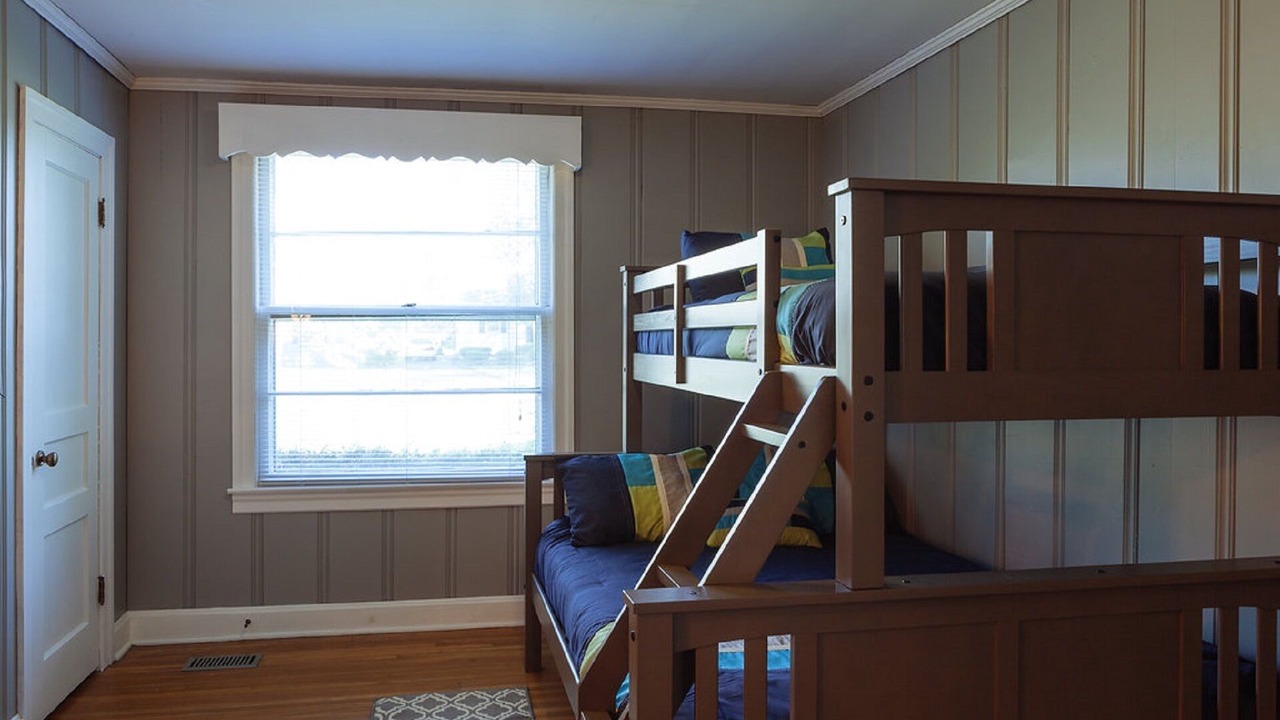 Photo of Bedroom in Merry Oaks