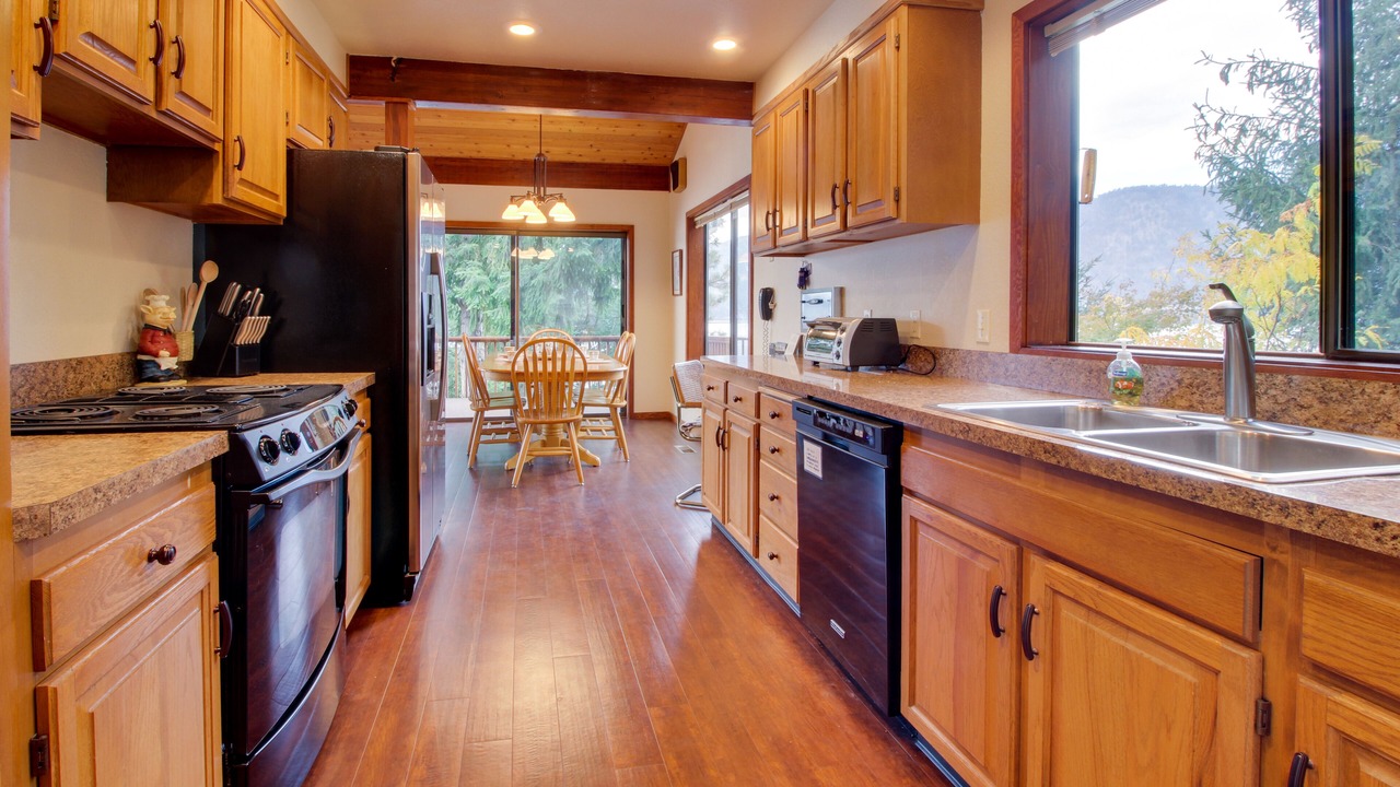 Photo of Kitchen in Manson