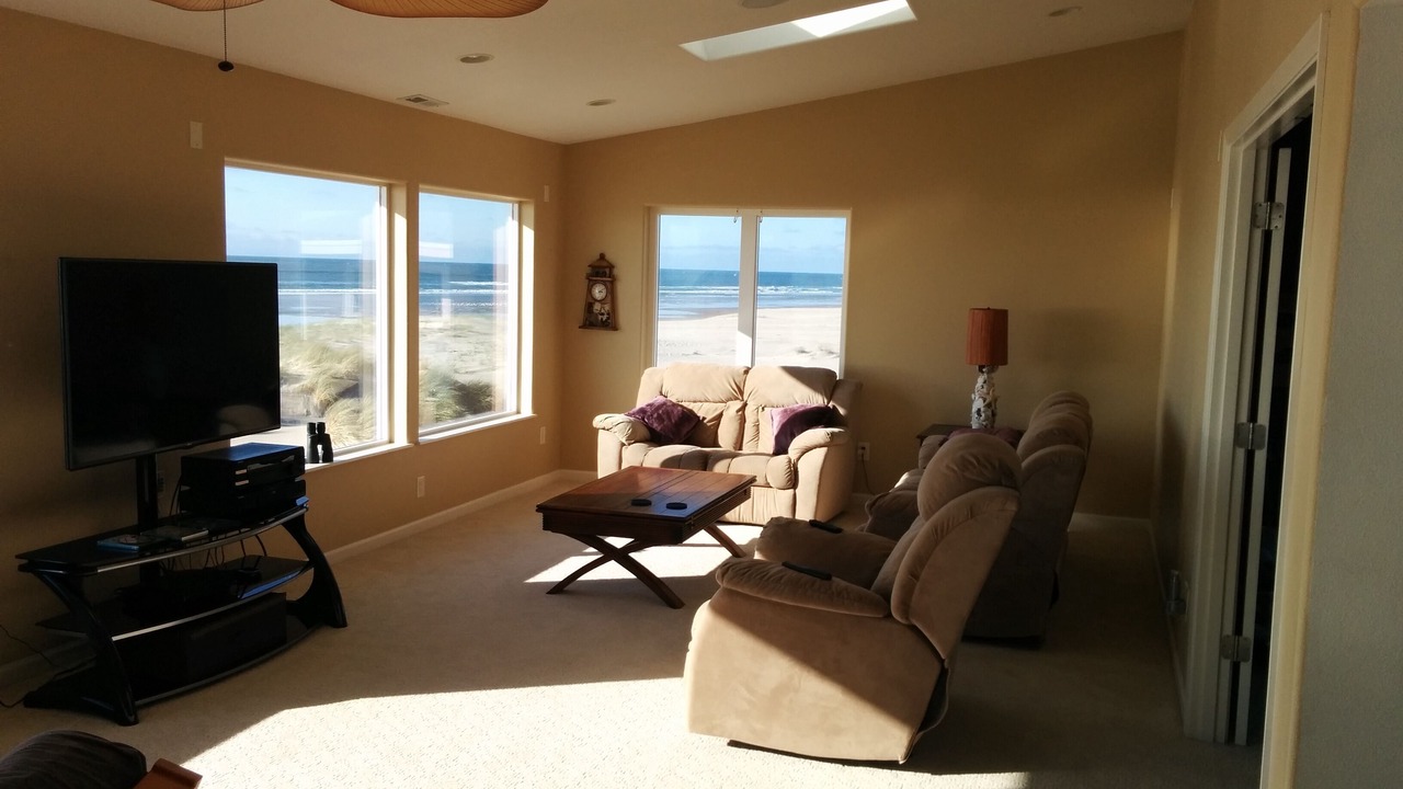 Photo of Livingroom in Bayshore