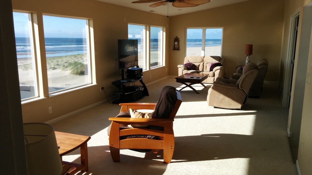 Photo of Livingroom in Bayshore