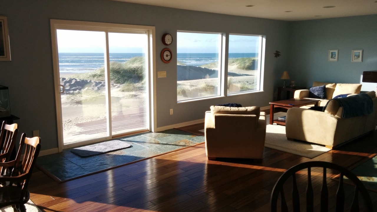 Photo of Livingroom in Bayshore