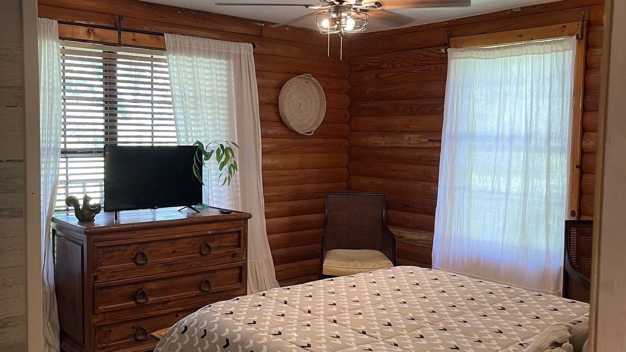 Photo of Bedroom in Reddick
