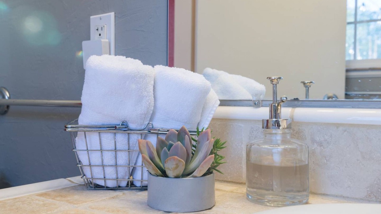 Photo of Bathroom in Northside