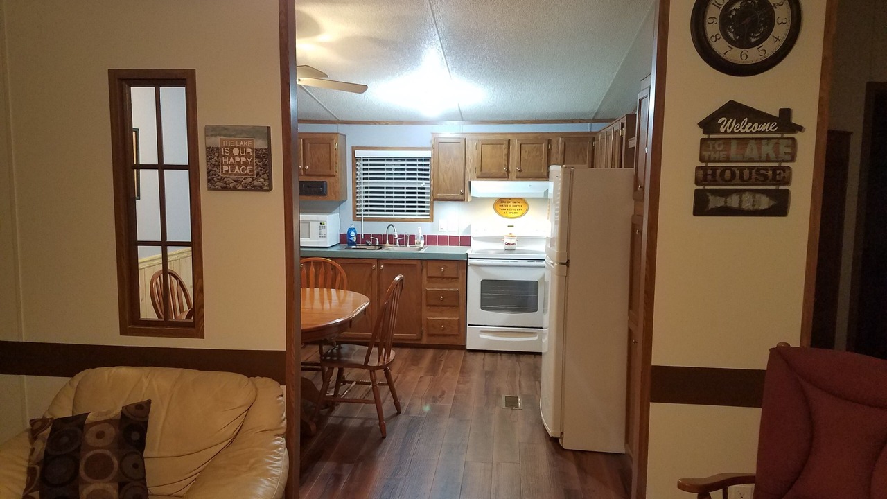 Photo of Bedroom in Byrdstown