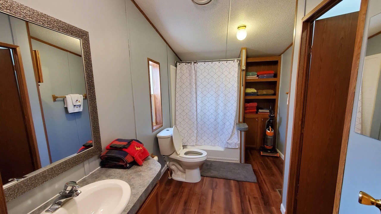 Photo of Bathroom in Byrdstown