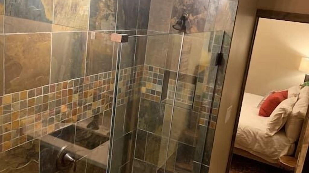 Photo of Bedroom in Purgatory