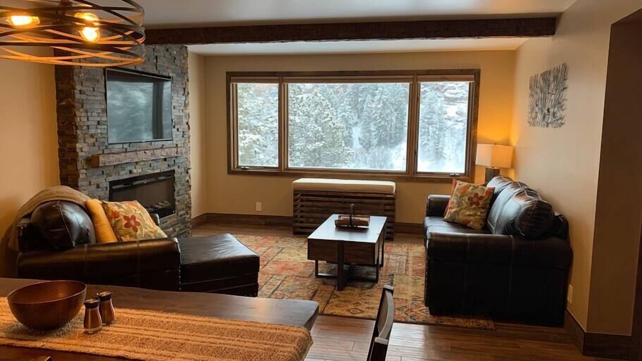 Photo of Livingroom in Purgatory