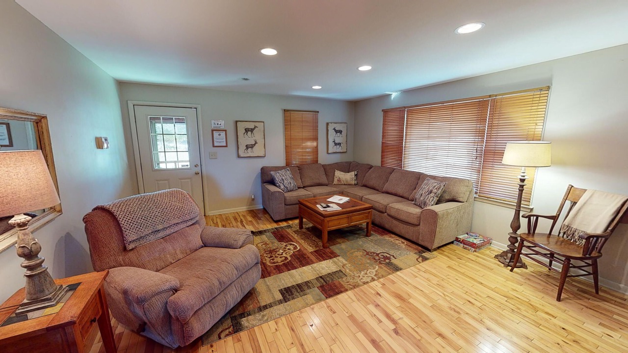 Photo of Livingroom in Nelsonville