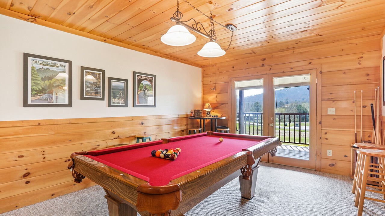 Photo of Bedroom in Wears Valley
