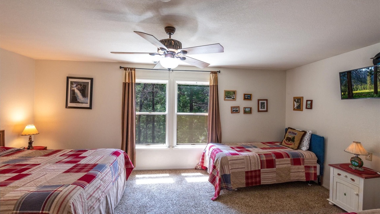 Photo of Bedroom in North Wawona