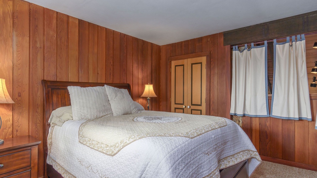 Photo of Bedroom in Lindale