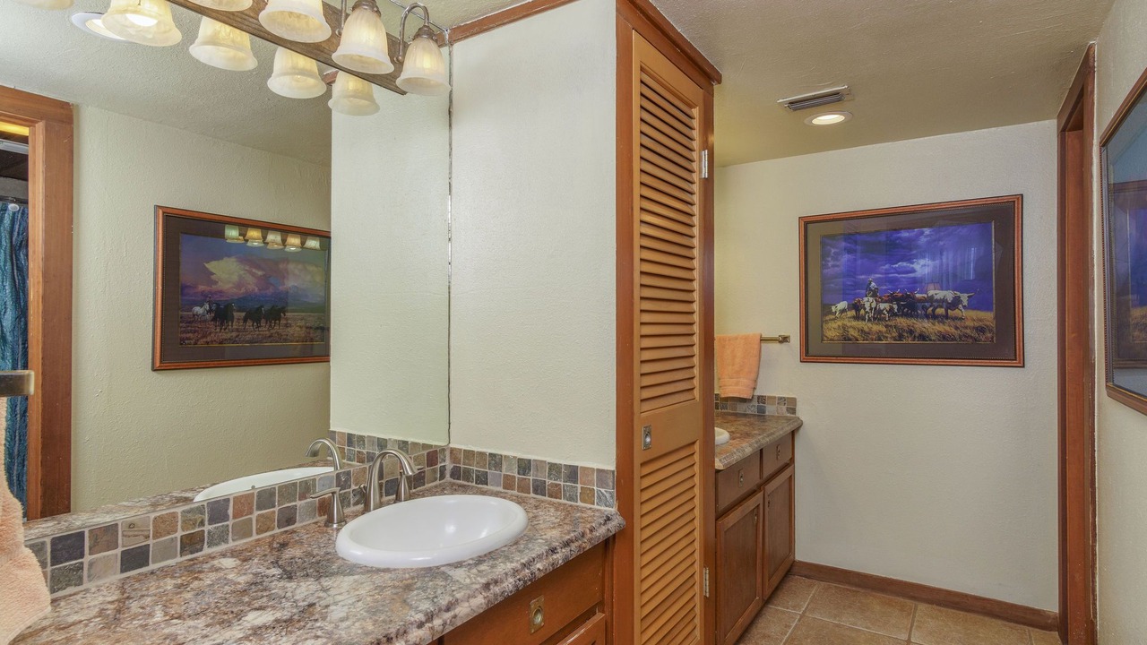 Photo of Bathroom in Lindale
