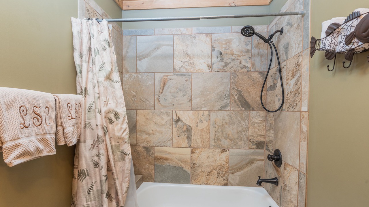 Photo of Bathroom in Guntersville