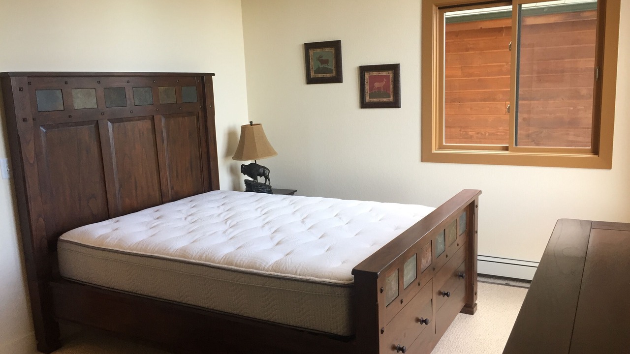 Photo of Bedroom in Coal Creek Canyon