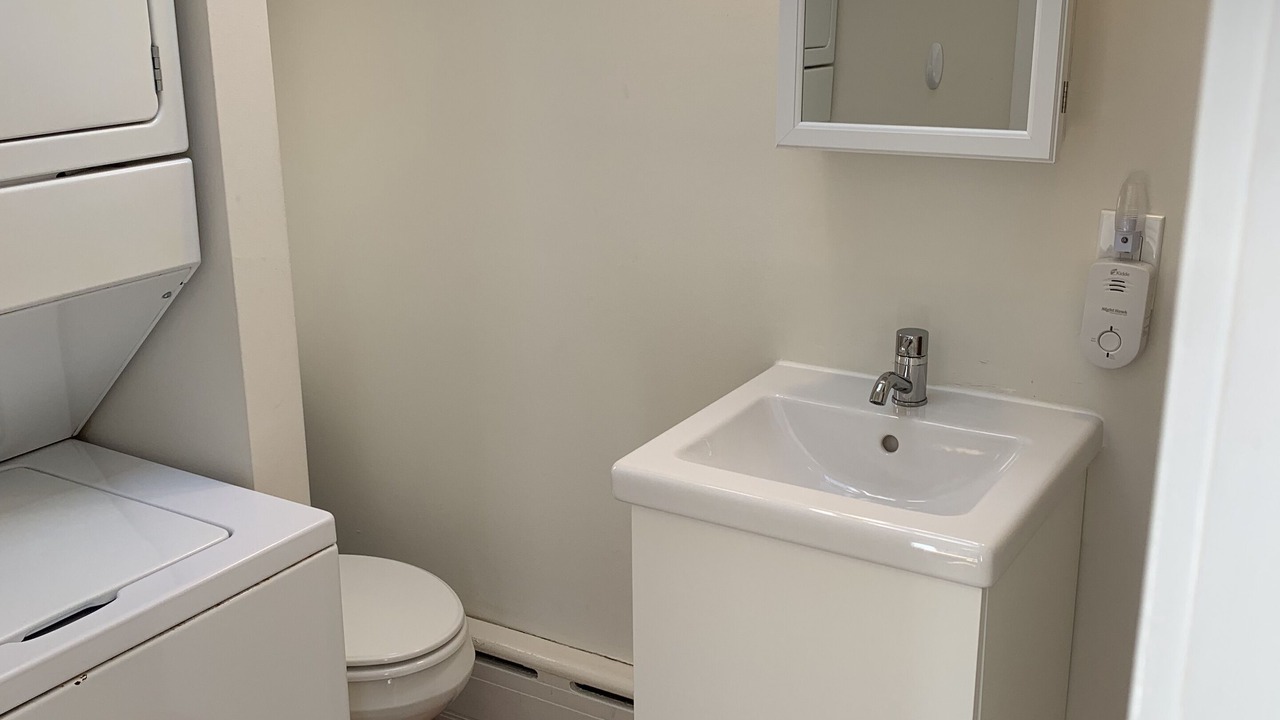 Photo of Bathroom in Powelton Village