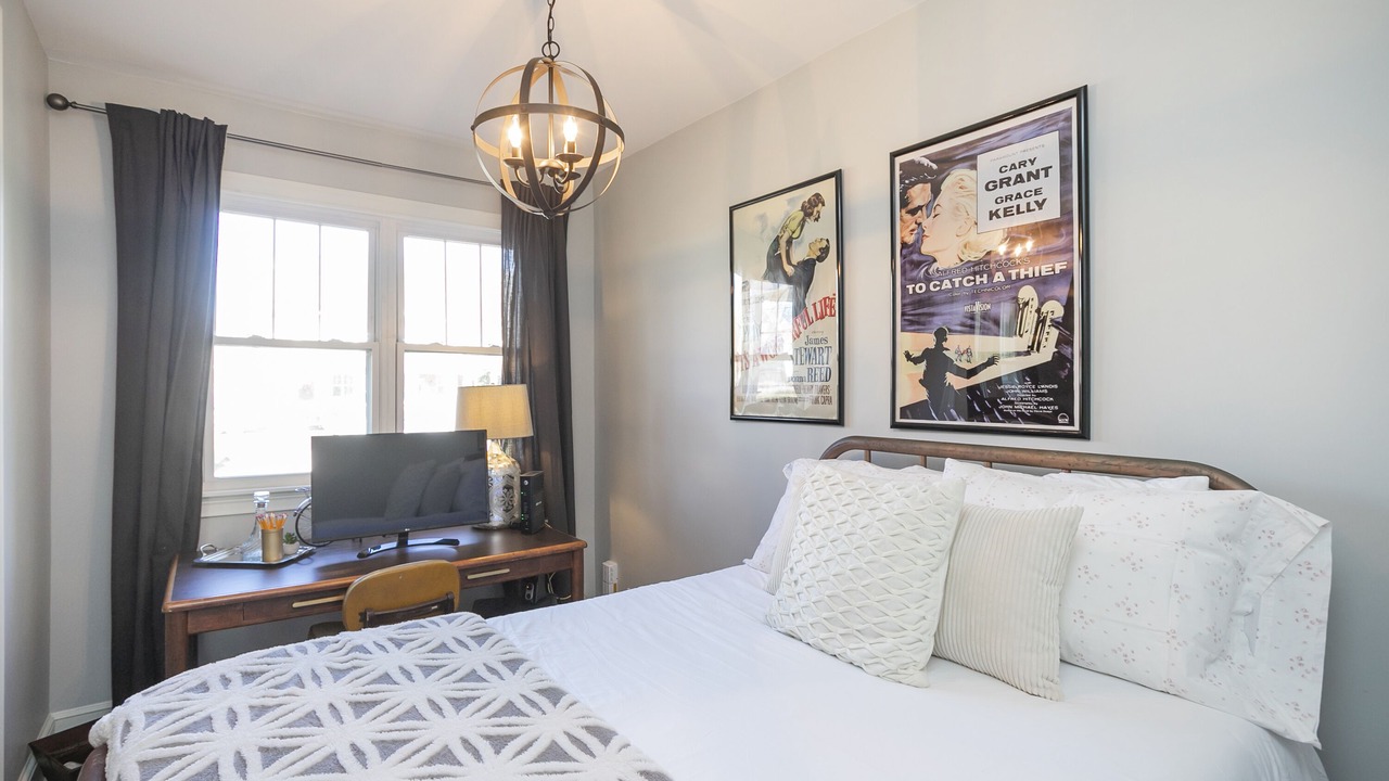 Photo of Bedroom in Melrose