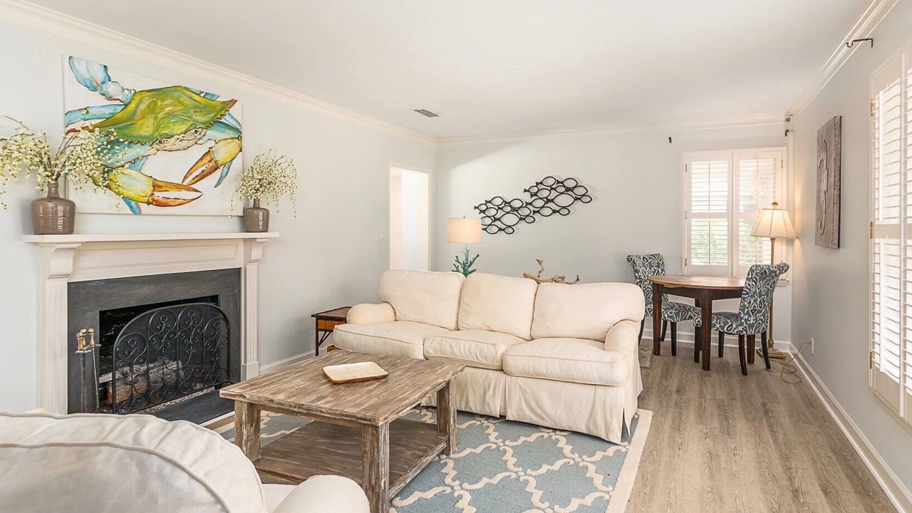 Photo of Livingroom in East Beach