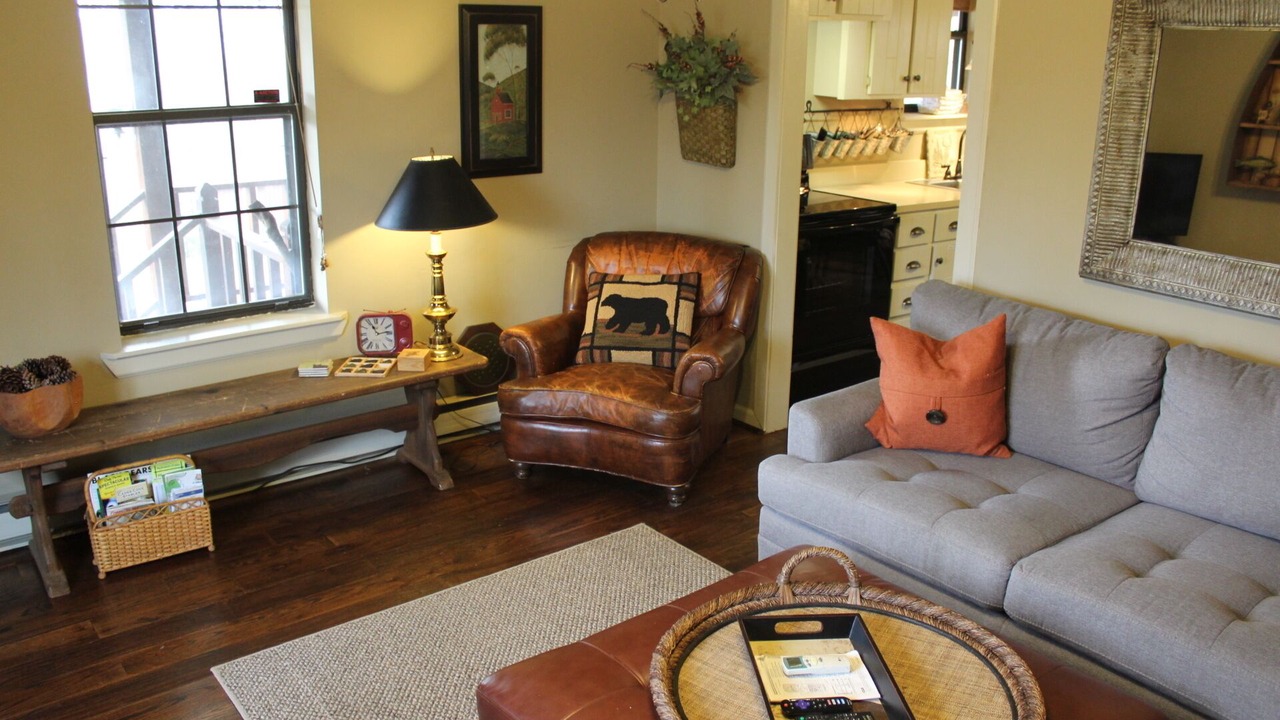 Photo of Livingroom in Tallassee