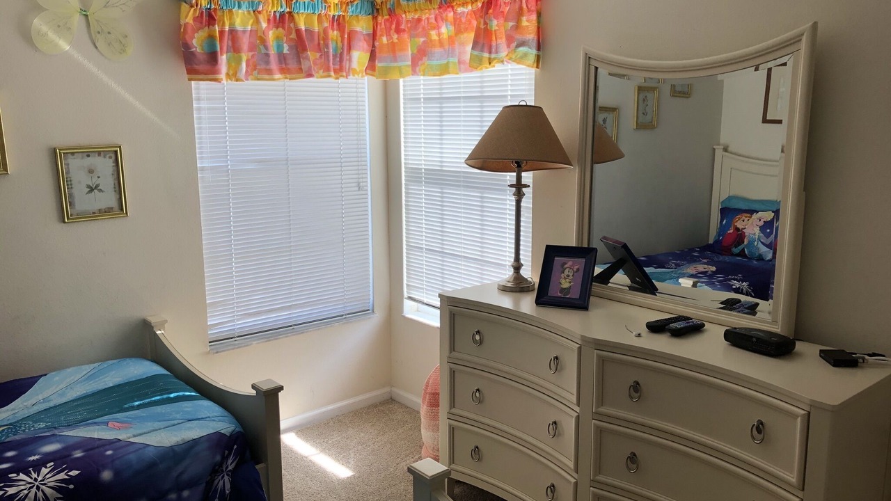 Photo of Bedroom in Windsor Palms