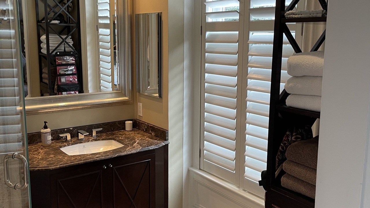 Photo of Bathroom in Shawmut