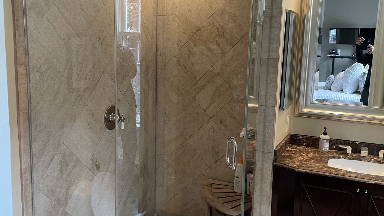 Photo of Bathroom in Shawmut