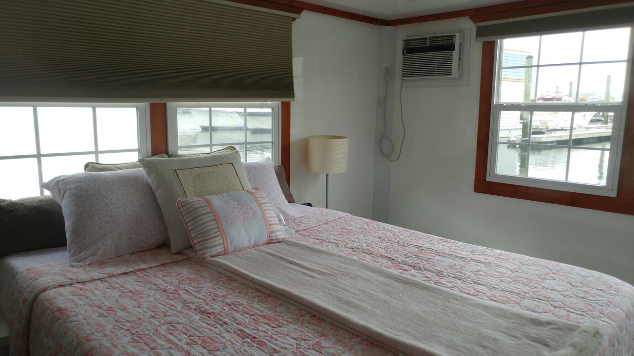 Photo of Bedroom in Charlestown