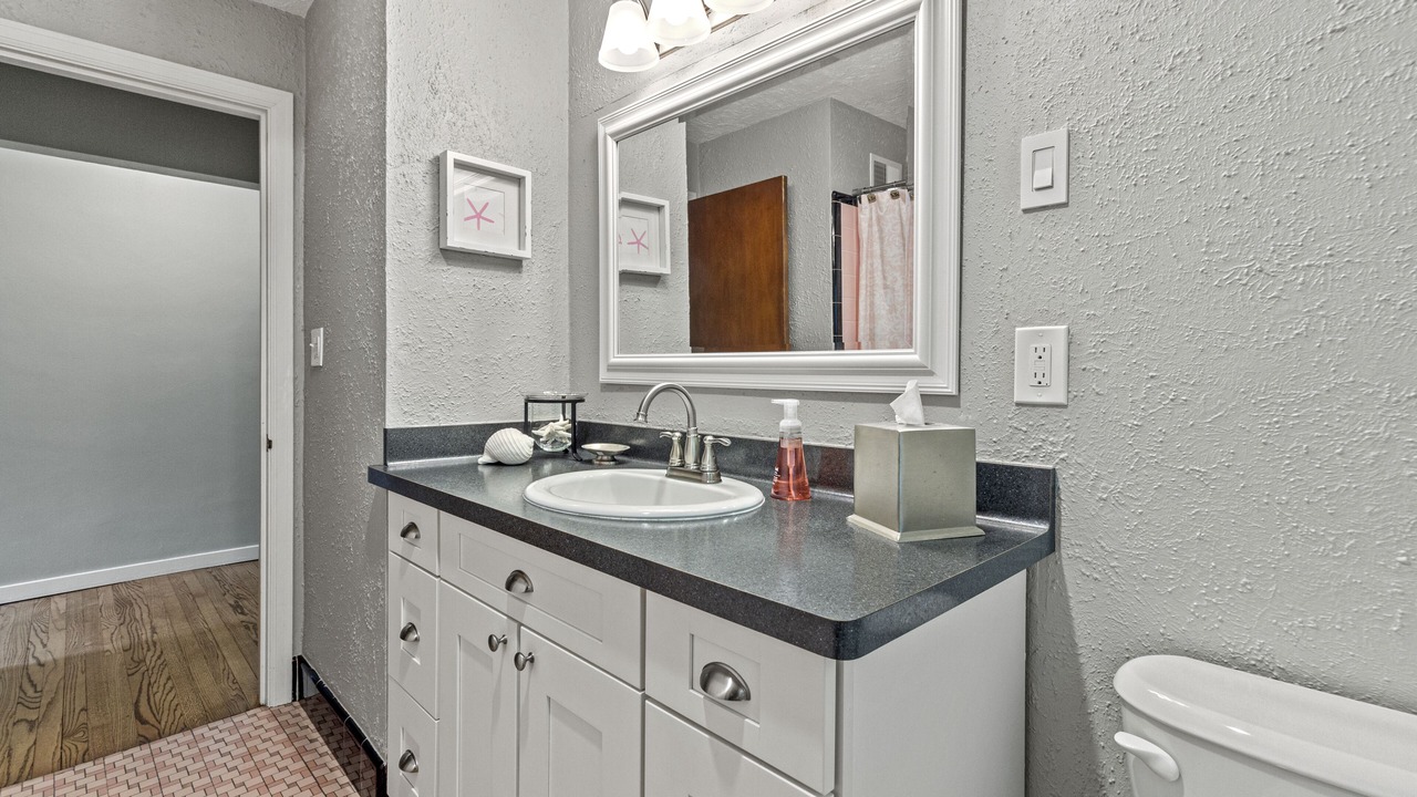 Photo of Bathroom in Wind Lake