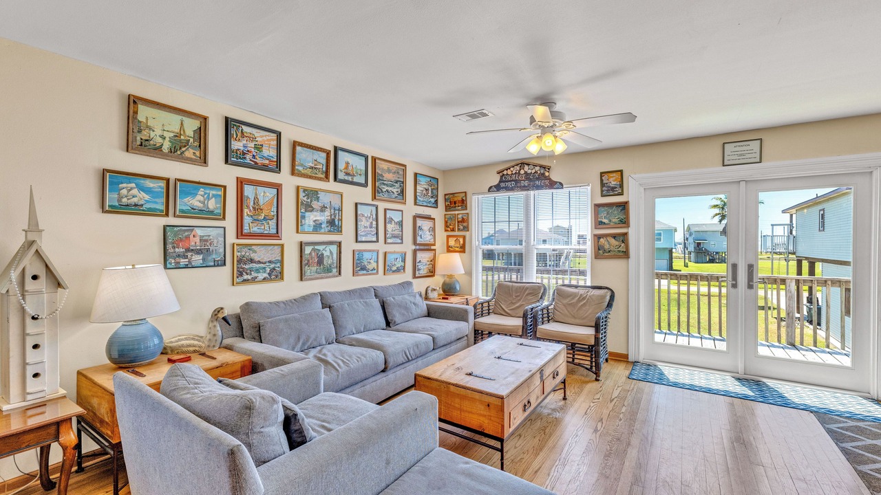 Photo of Livingroom in Terramar Beach