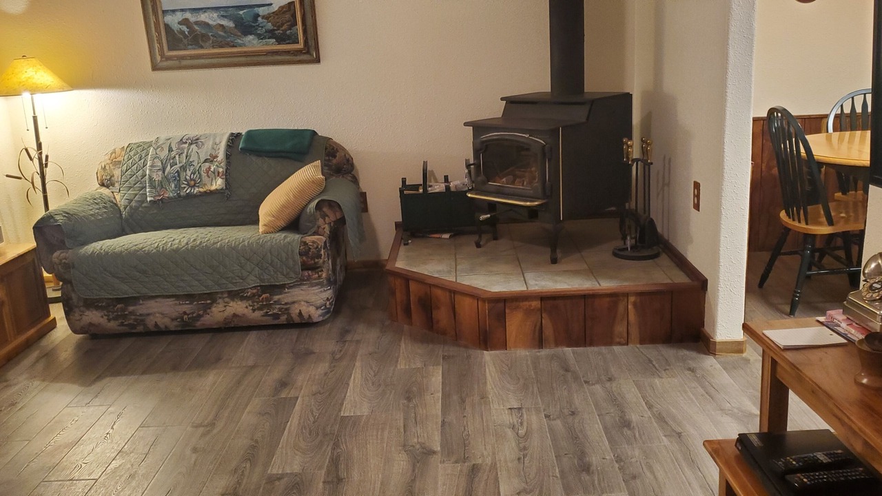 Photo of Bedroom in Reedsport