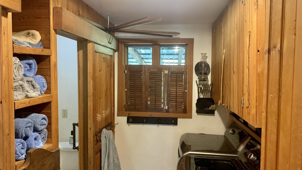 Photo of Bathroom in Niles