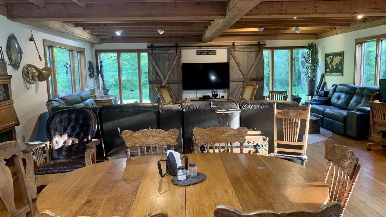 Photo of Livingroom in Niles